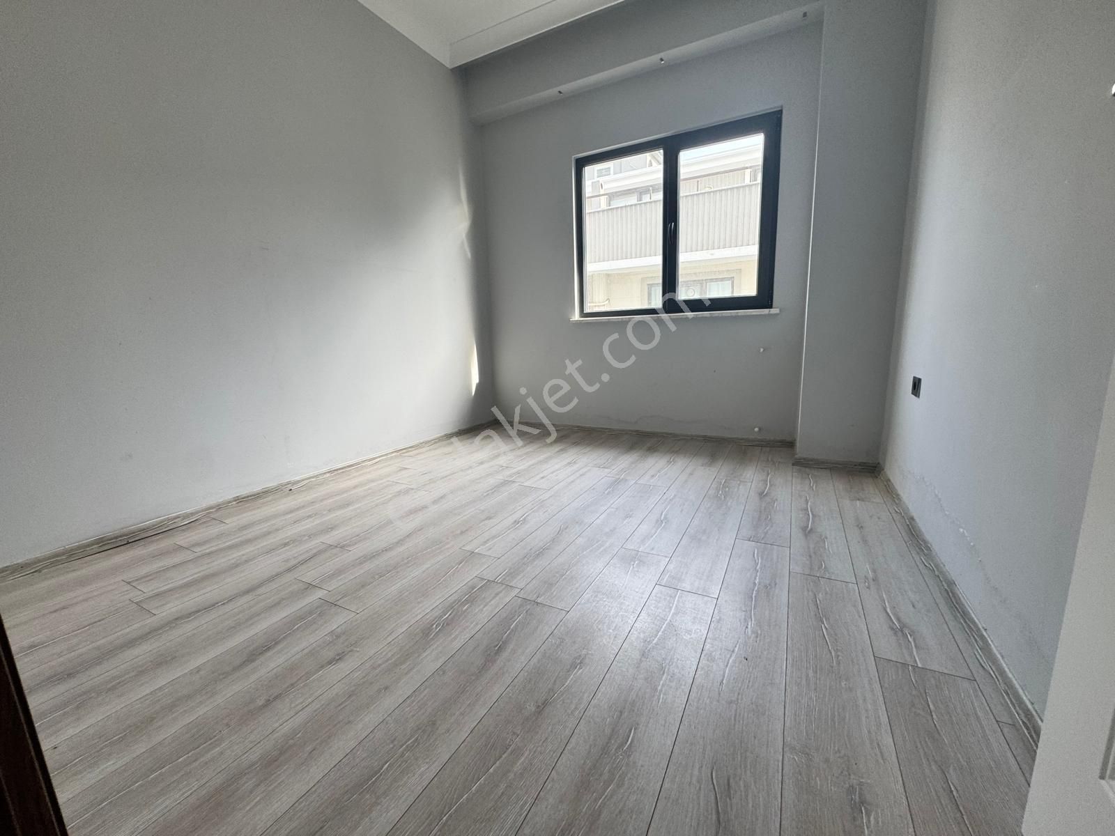 Akçay Cemil Temel Mahallesi Yeni Bina Da Stılık 3+1 Lüks Kat Dubleks Daire - Görsel 3