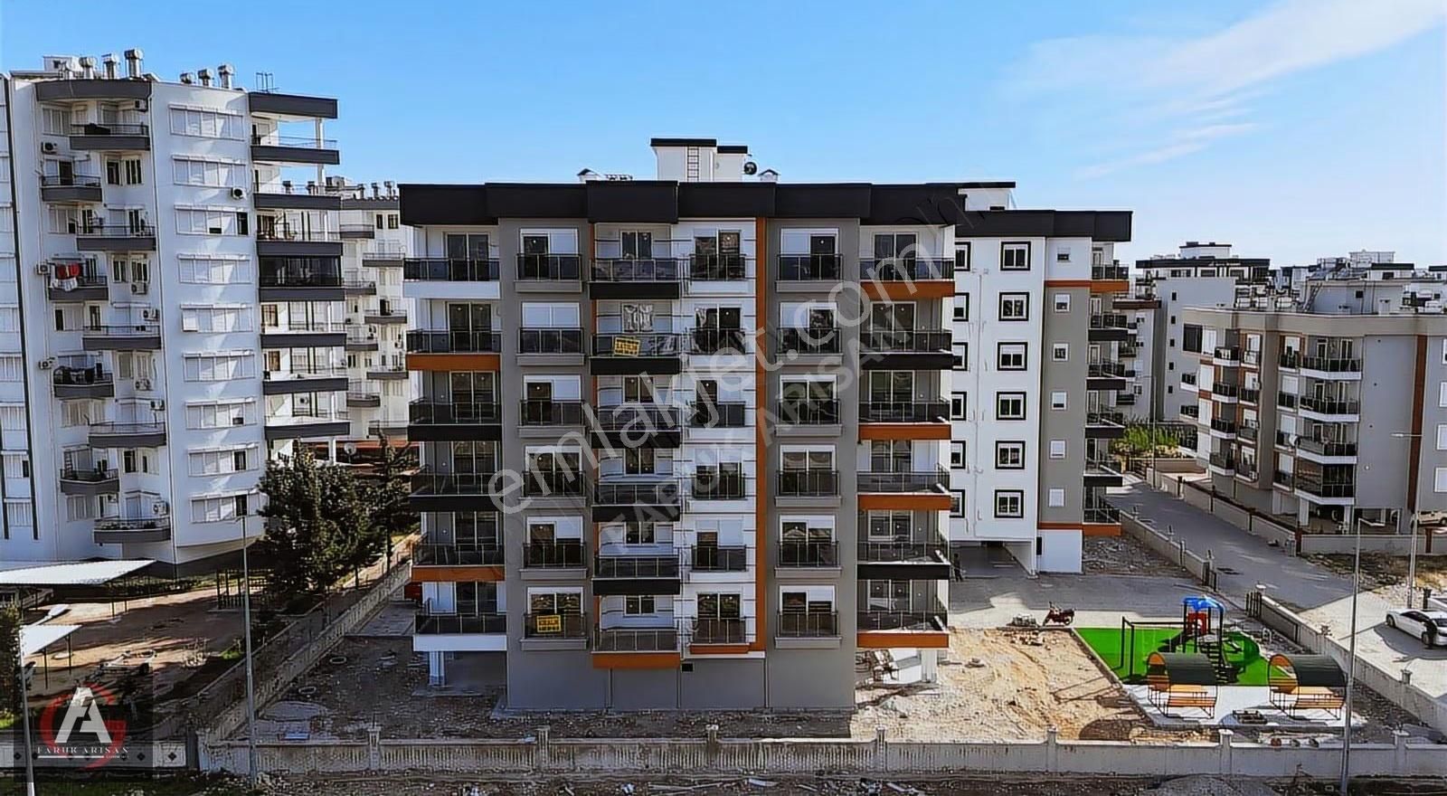 Faruk Arısan'dan Merkezi Konumlu Site İçinde Oturuma Hazır 2+1