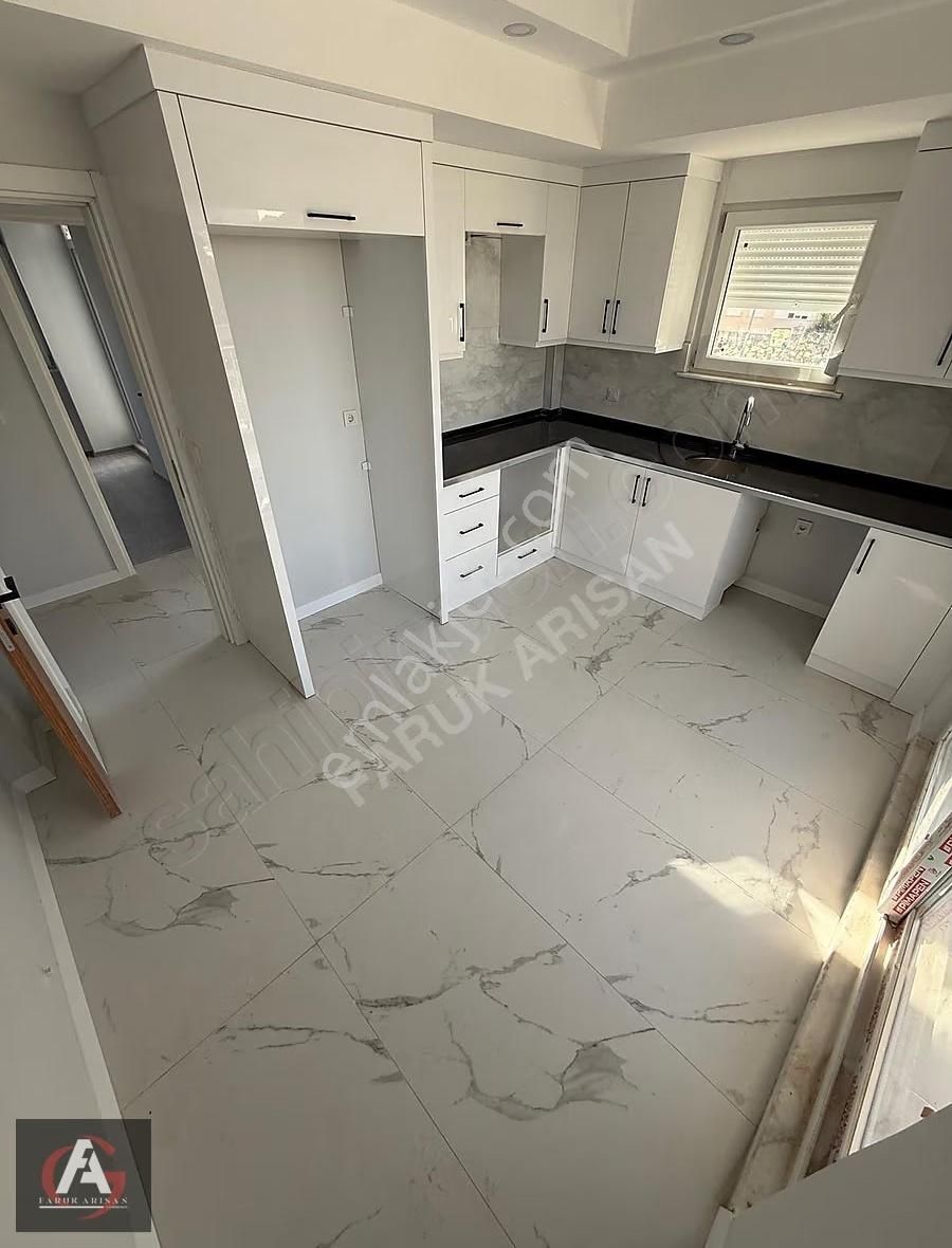 Faruk Arısan'dan Merkezi Konumlu Site İçinde Oturuma Hazır 2+1 - Görsel 4