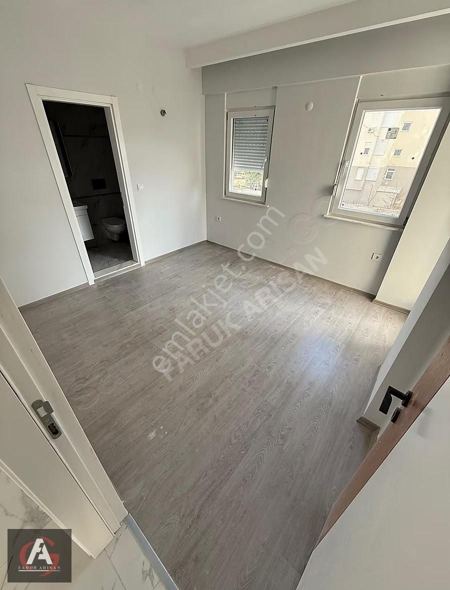 Faruk Arısan'dan Merkezi Konumlu Site İçinde Oturuma Hazır 2+1 - Görsel 16