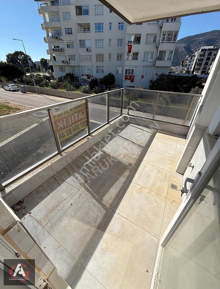 Faruk Arısan'dan Denize 0 Ve Deniz Manzaralı Çok Geniş Lüx 2+1 - Görsel 14