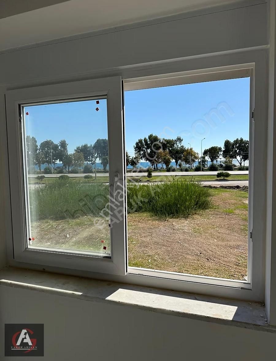 Faruk Arısan'dan Denize 0 Ve Deniz Manzaralı Çok Geniş Lüx 2+1 - Görsel 20