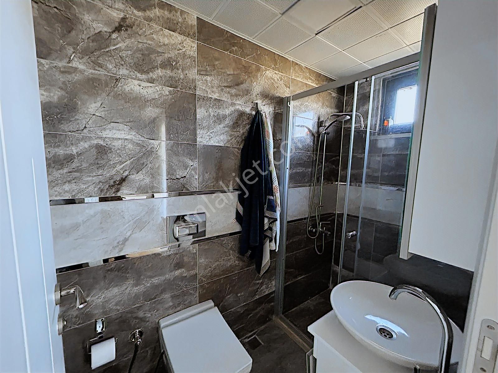 Dalaman'da Havuzlu Site İçinde 2+1 Eşyalı İkiz Villa - Görsel 15