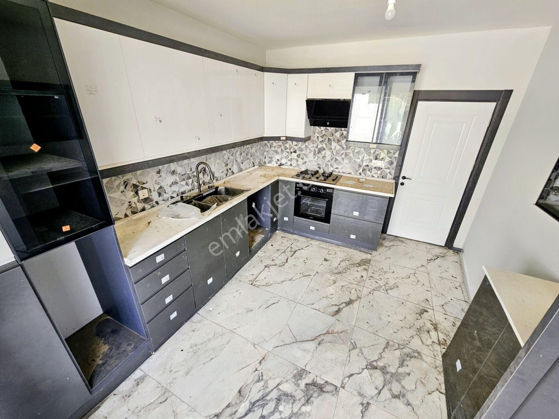 Bülent Ateşci'den Hacıömerli Köyünde Full Deniz Manzaralı Ev - Görsel 8