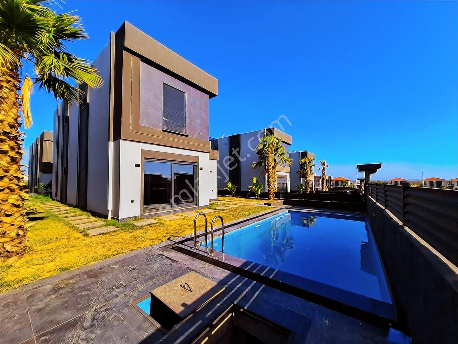 Didim Efeler Mahallesi'nde Satılık Tam Müstakil 4+1 Lüks Fırsat - Görsel 12