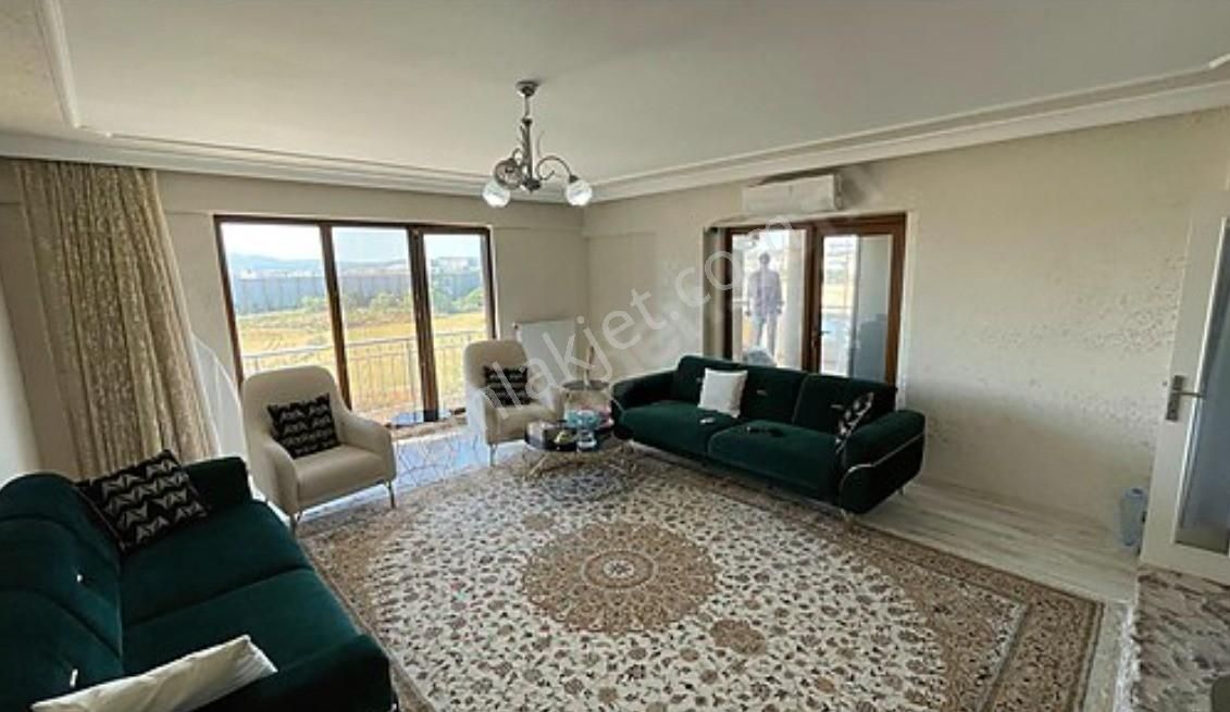 Özlüce Bulvar Üzeri Eşyalı 4+1 Dubleks Fırsat Fiyata - Görsel 3