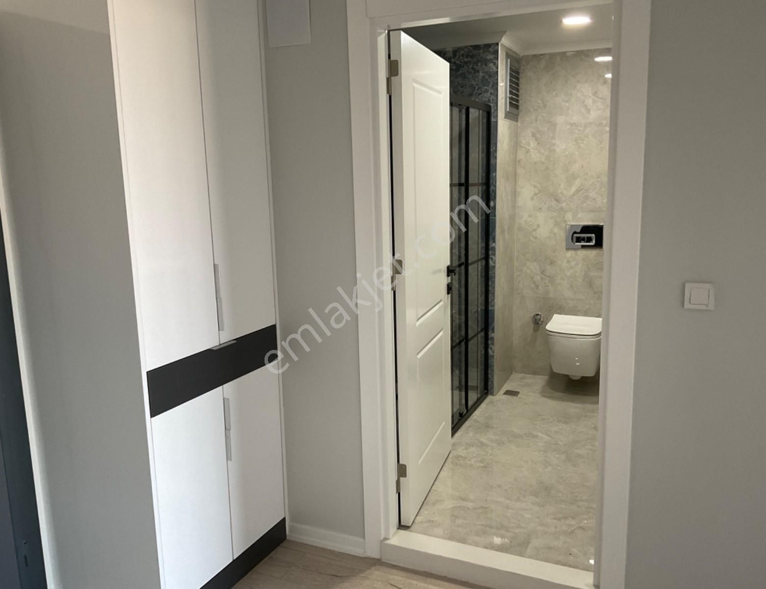 Özlüce Bulvarında Arakat 1+1 Geniş Satılık Daire - Görsel 3