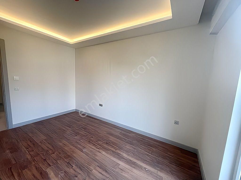 Seeworld Sinpaş Metrolife 2+1 130m2 Boş Bahçe Katı Satılık - Görsel 5