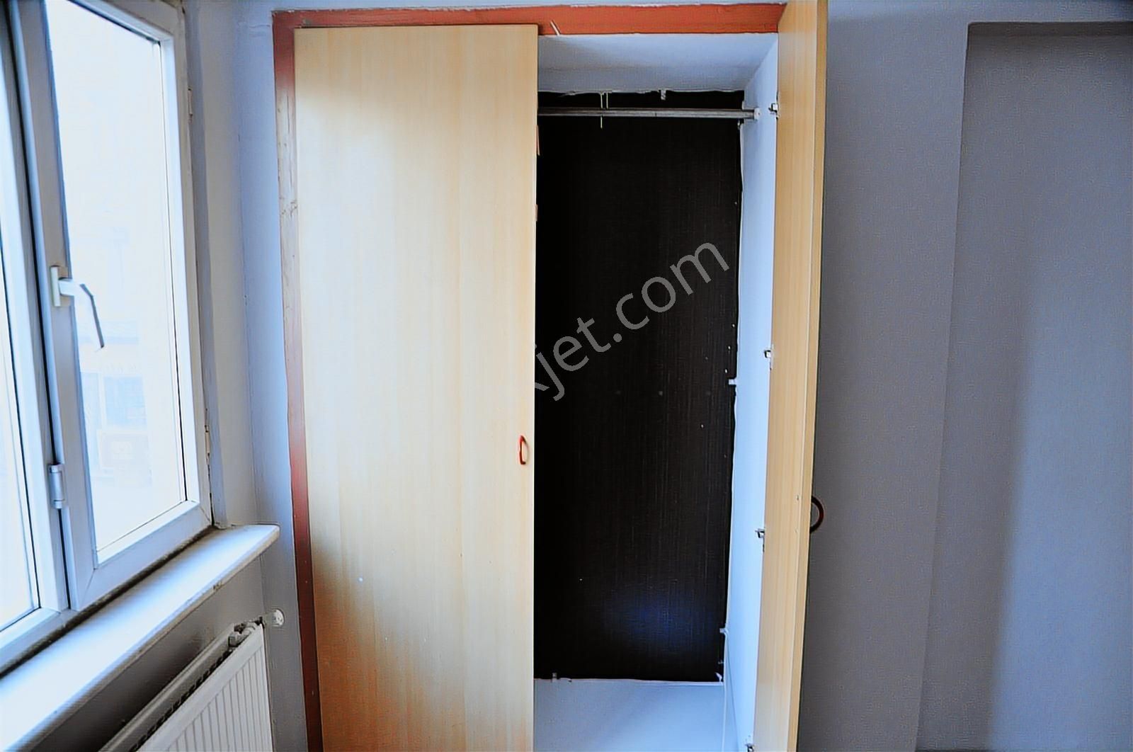 Çekirge Mahallesi Selvili Cadde Üstü 2+1 Kiralık Daire - Görsel 2