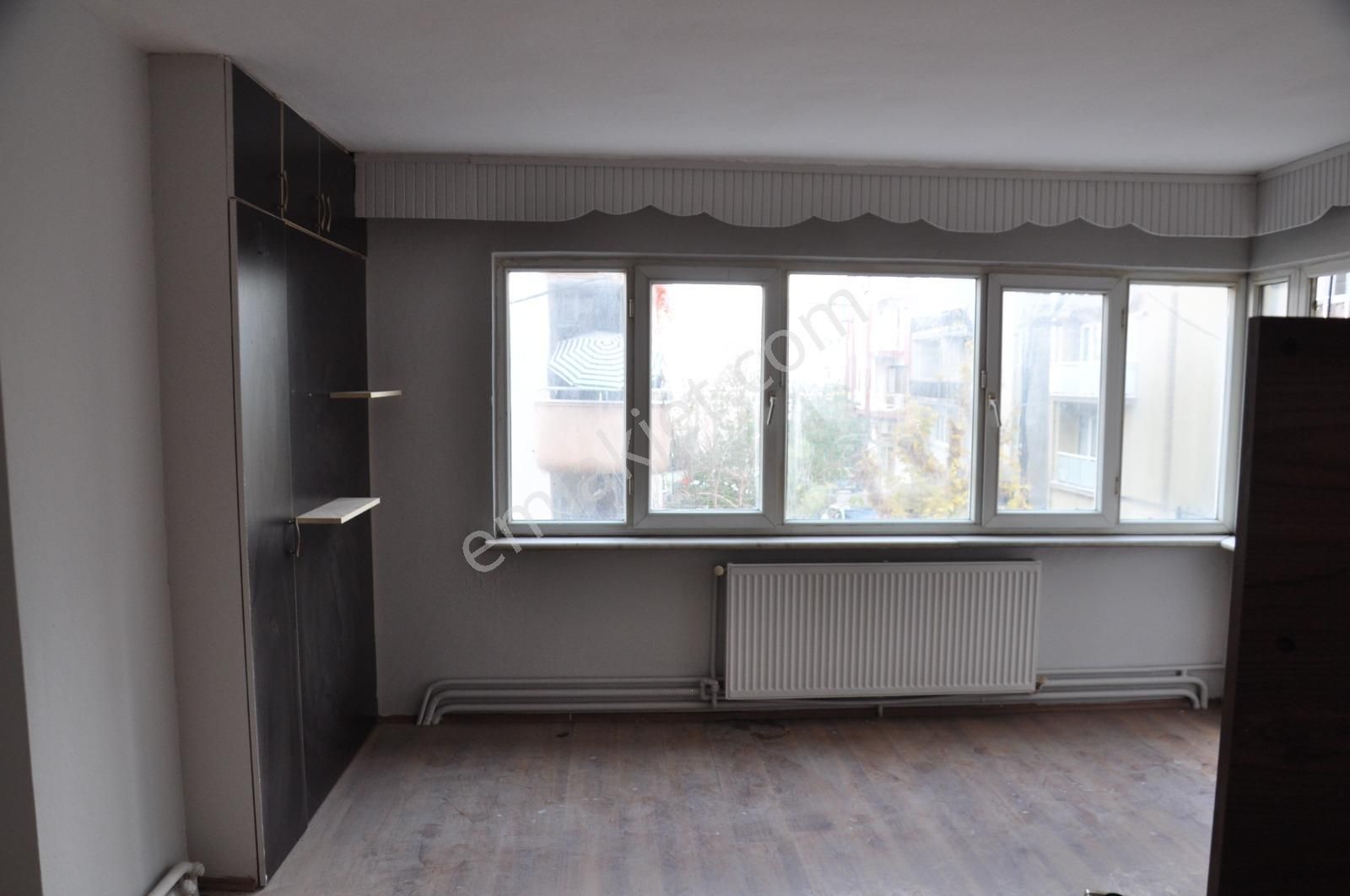 Çekirge Mahallesi Selvili Cadde Üstü 2+1 Kiralık Daire - Görsel 33