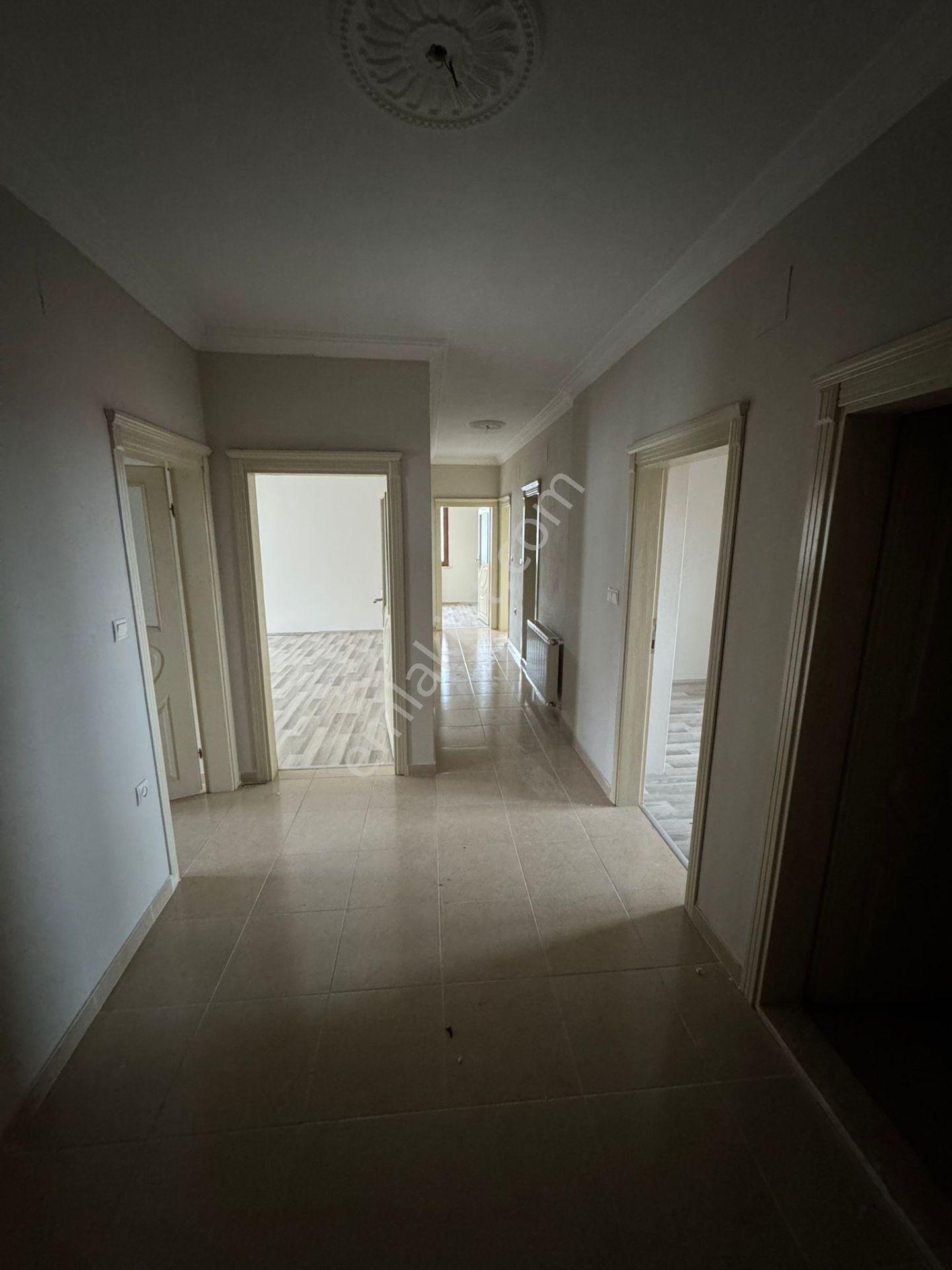 Deha Emlaktan Yaylacıkta 3+1 Kiralık Daire - Görsel 8