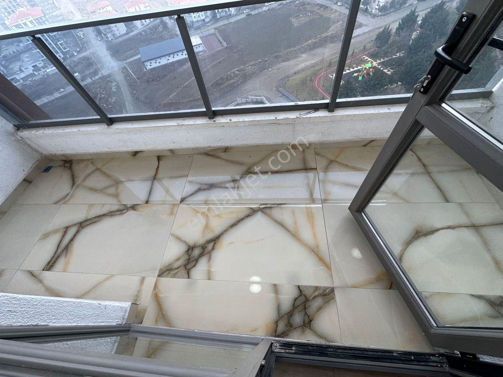 Pursaklar Mehmet Zengin Emlak'tan Kapalı Otoparklı Lüks Sitede 6.kat 4+1 Ful Yapılı Daire - Görsel 34