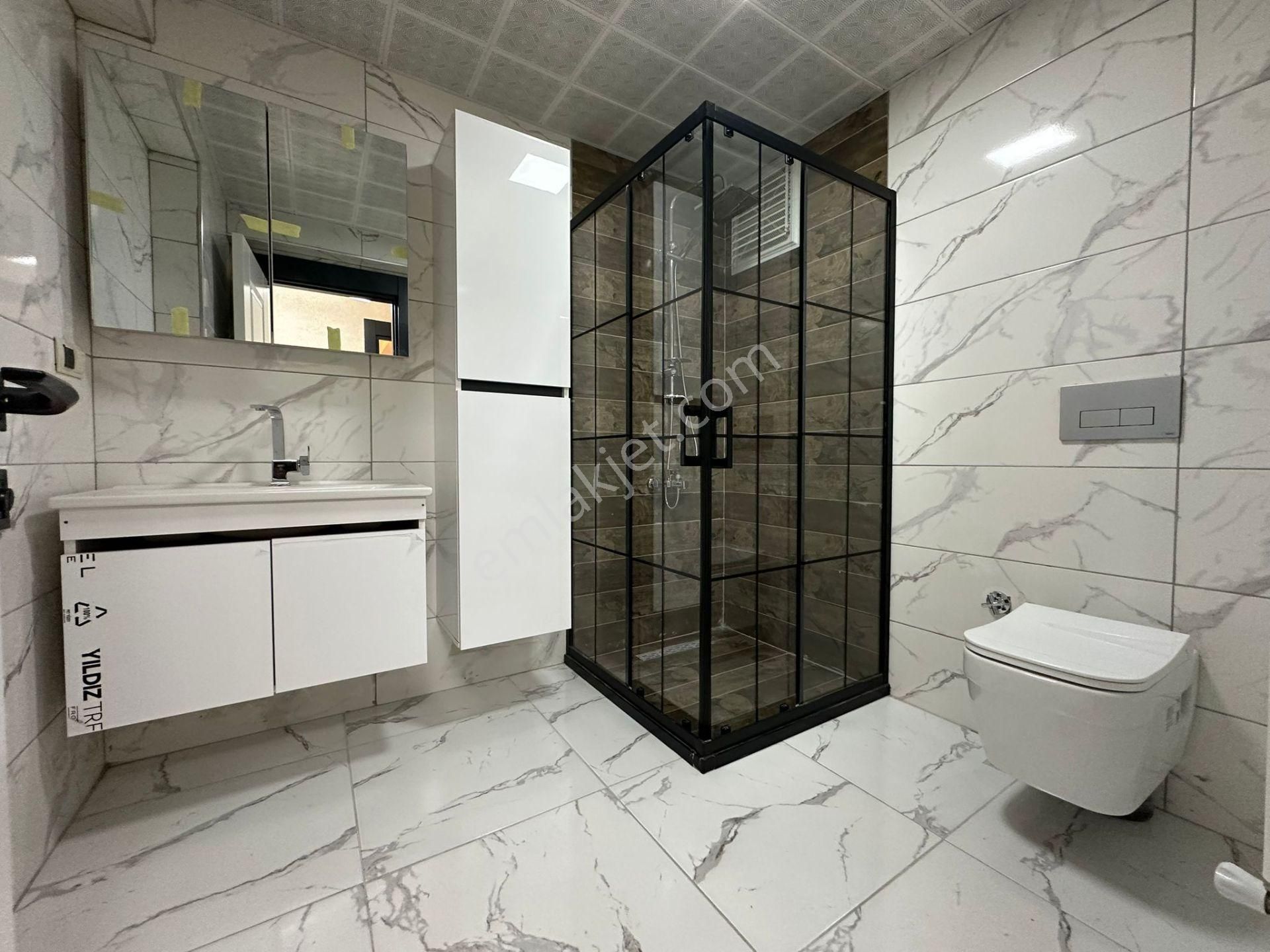 Pursaklar Mehmet Zengin Emlak'tan Kapalı Otoparklı Lüks Sitede 6.kat 4+1 Ful Yapılı Daire - Görsel 31