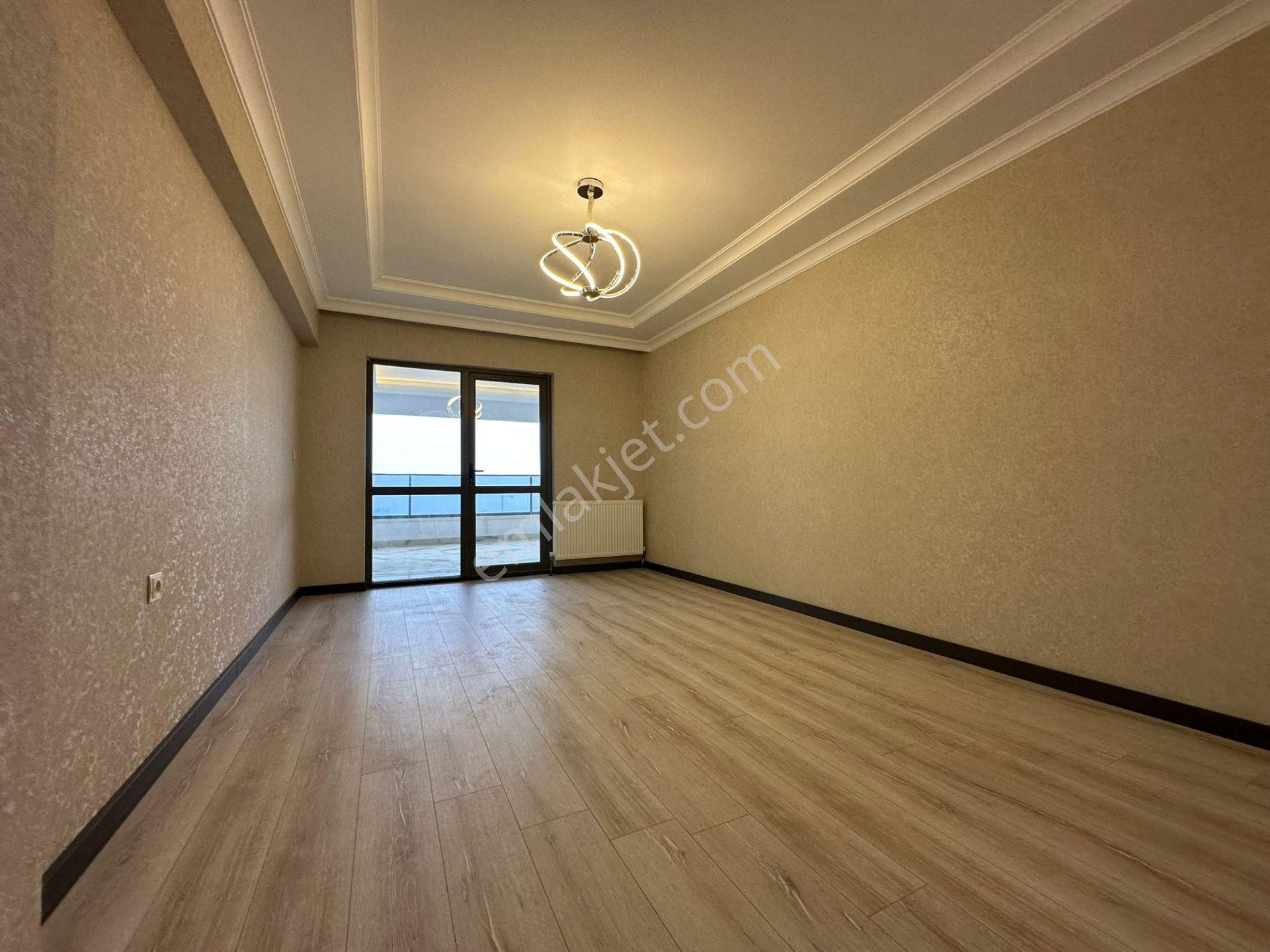 Pursaklar Mehmet Zengin Emlak'tan Kapalı Otoparklı Lüks Sitede 6.kat 4+1 Ful Yapılı Daire - Görsel 10