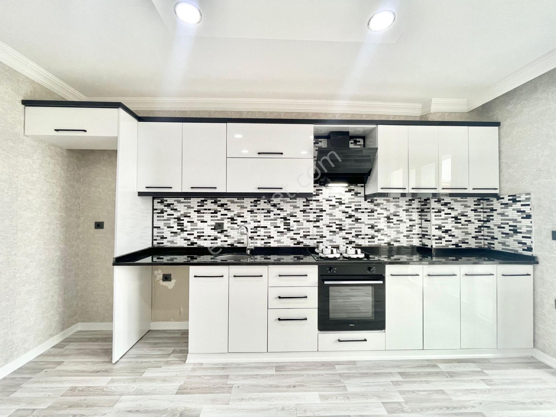 Yükselden Bölgenin En Geniş Ultra Lux Arakat Doğalgazlı 1+1daire - Görsel 6