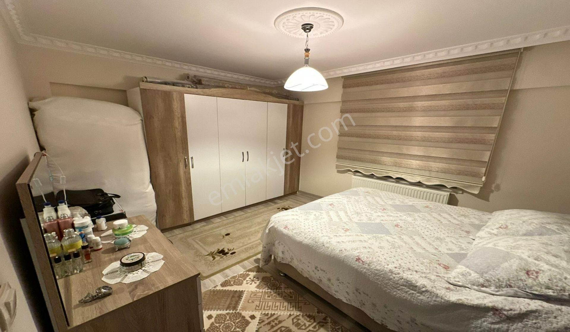 Karakayada Site Konseptinde Teras Balkonlu Katta 3+1 Yeni Bina - Görsel 24