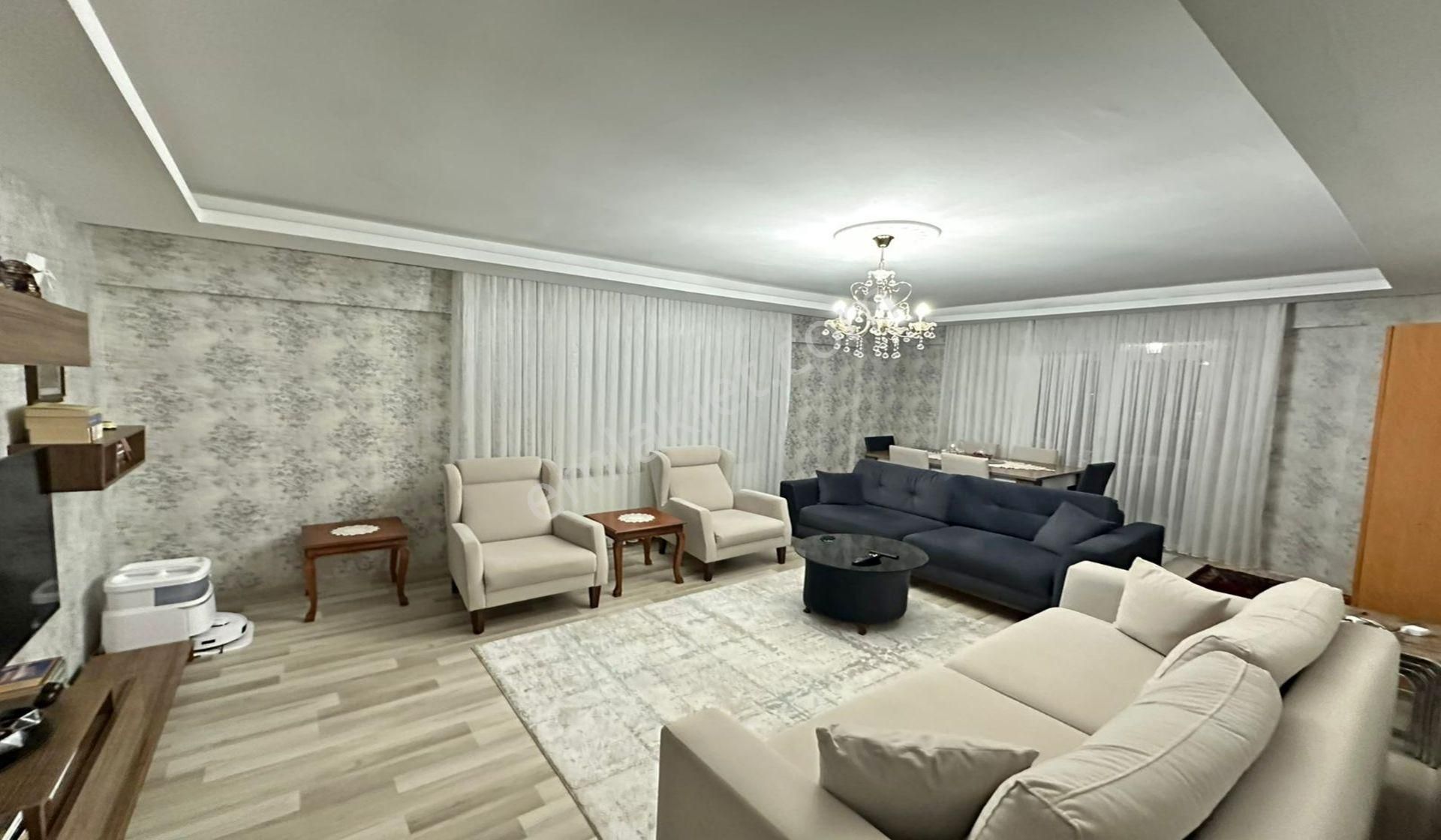 Karakayada Site Konseptinde Teras Balkonlu Katta 3+1 Yeni Bina - Görsel 12