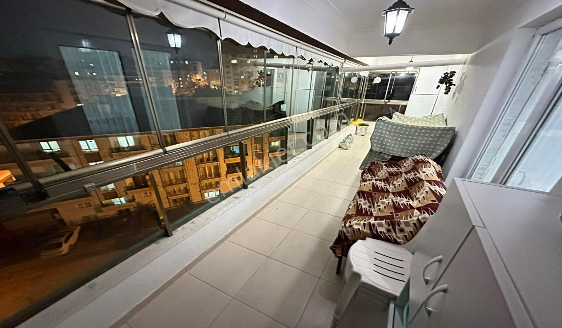 Karakayada Site Konseptinde Teras Balkonlu Katta 3+1 Yeni Bina - Görsel 9