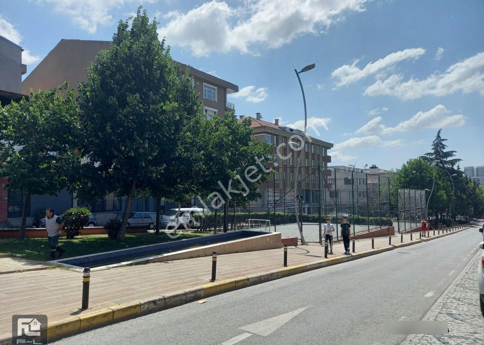 F-l Emlaktan Emaar Avm Libadiye Yakını 1+1 Çatı Katı Eşyalı - Görsel 3