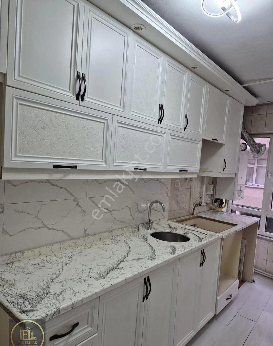 F-l Emlaktan Ümraniye Çarşıda 1. Kat Bakımlı Daire - Görsel 17