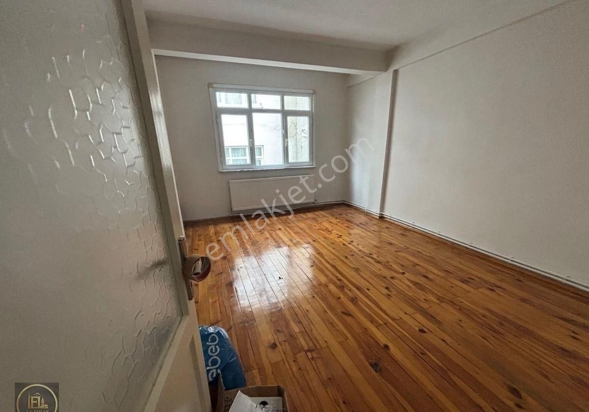 F-l Emlaktan Emaar Avm Ünalan Metro Yakını Geniş 1+1 - Görsel 3