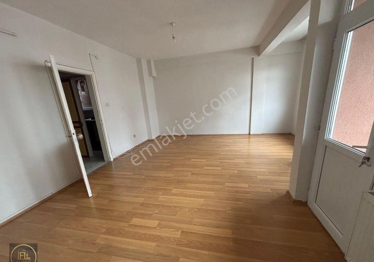 F-l Emlaktan Emaar Avm Ünalan Metro Yakını Geniş 1+1 - Görsel 25