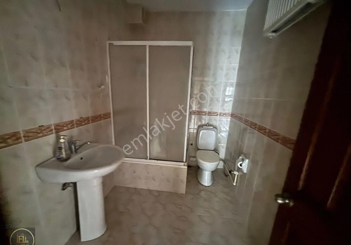 F-l Emlaktan Bulgurlu Metro Yakını Geniş 3+1 Aileye Uygun - Görsel 2