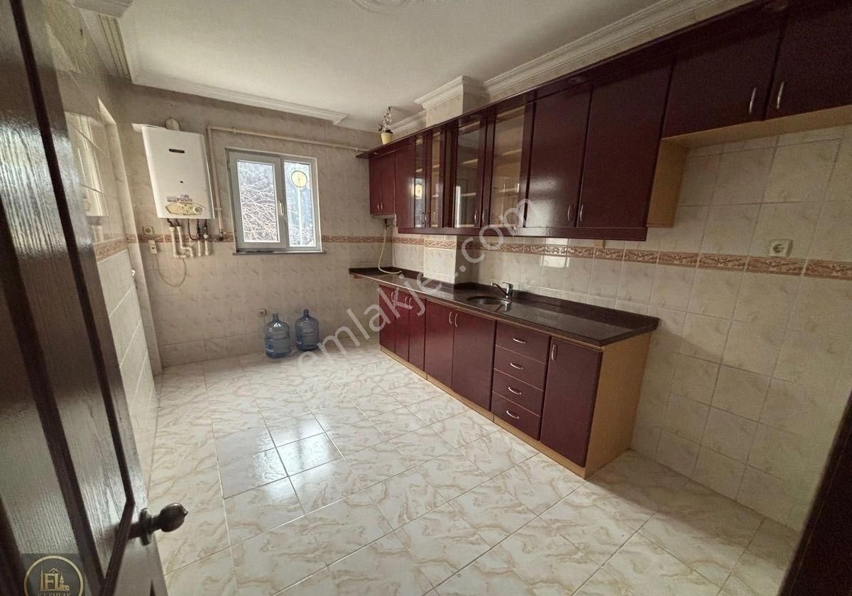 F-l Emlaktan Bulgurlu Metro Yakını Geniş 3+1 Aileye Uygun - Görsel 6