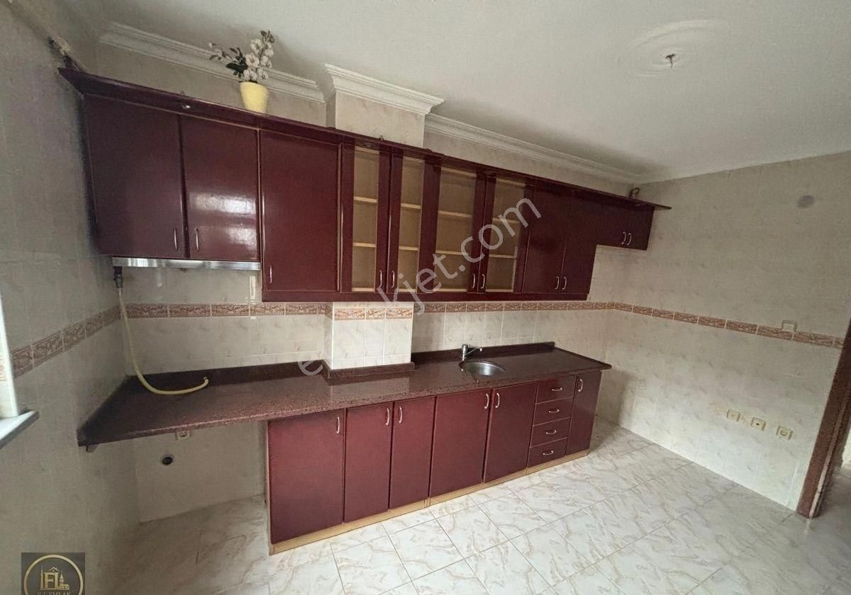 F-l Emlaktan Bulgurlu Metro Yakını Geniş 3+1 Aileye Uygun - Görsel 22