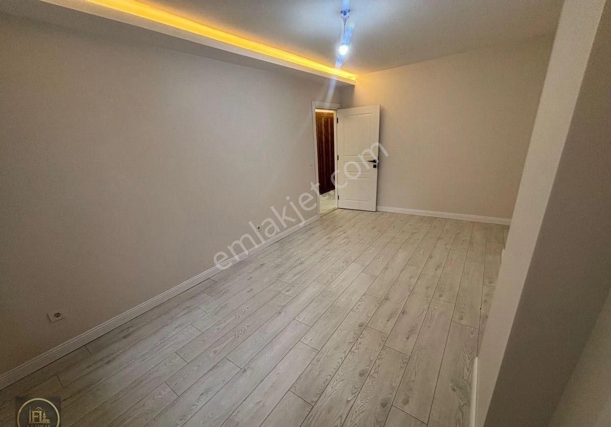 F-l Emlaktan Örnek Merkez Yakını 3+2 Geniş Dublex Daire - Görsel 9