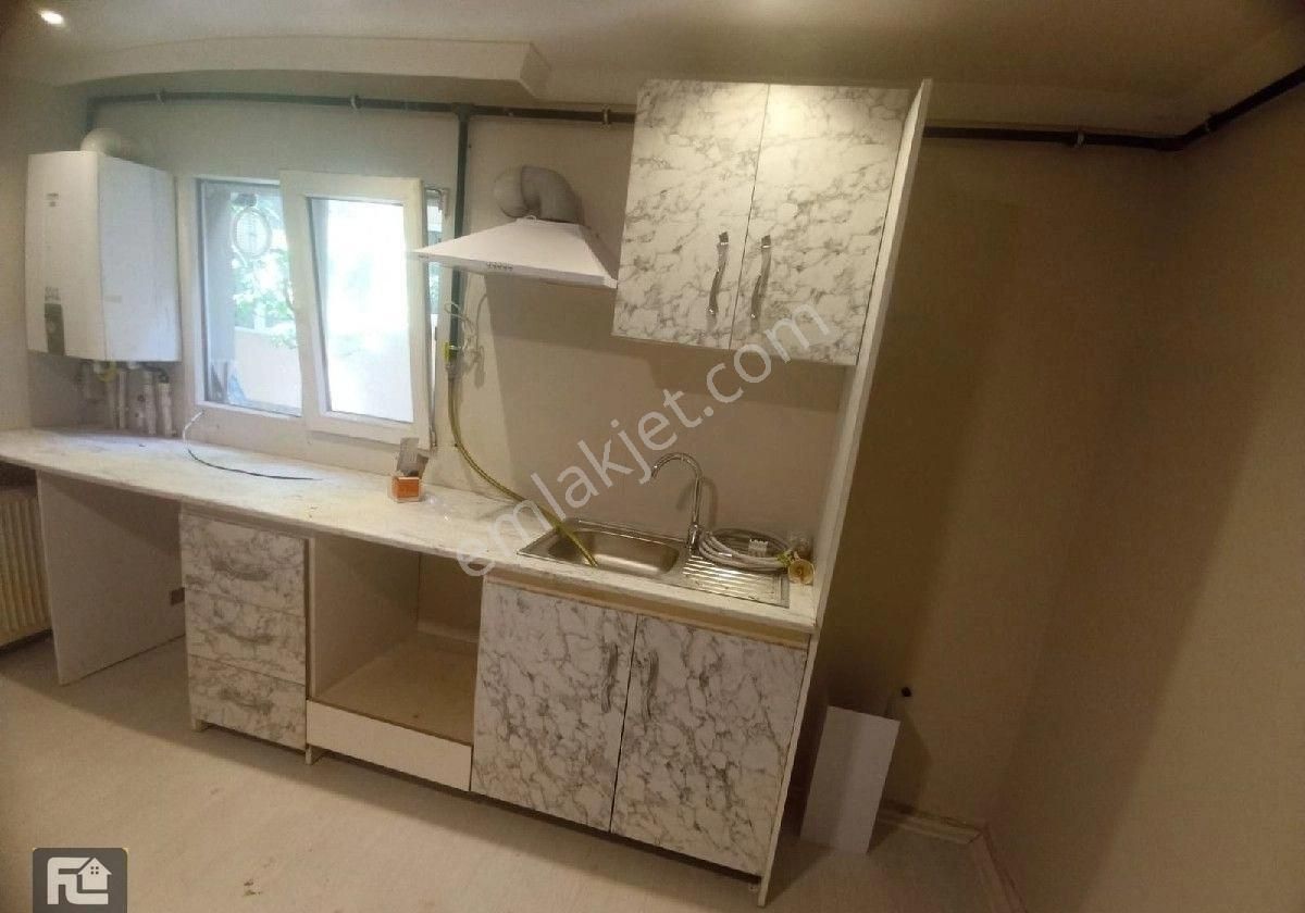 F-l Emlaktan Emaar Avm Libadiye Yakını Y.giriş İçi Yapılı 2+1 - Görsel 17