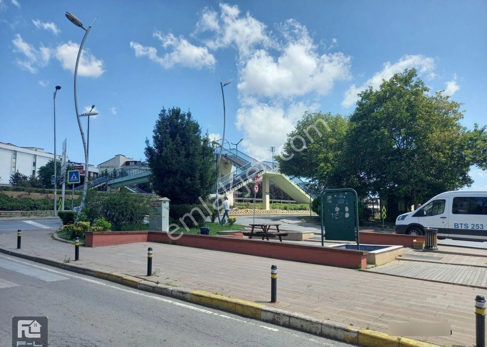 F-l Emlaktan Emaar Avm Libadiye Yakını Y.giriş İçi Yapılı 2+1 - Görsel 11