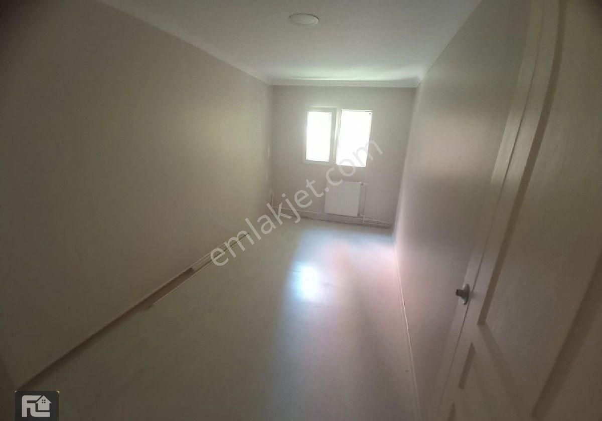 F-l Emlaktan Emaar Avm Libadiye Yakını Y.giriş İçi Yapılı 2+1 - Görsel 19