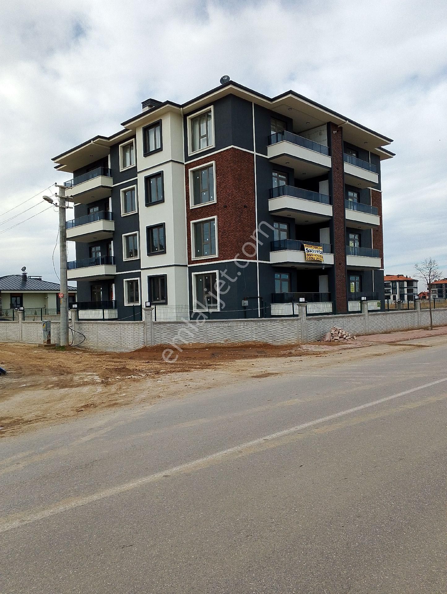 İskanı Alındı Konya Karatay İstiklal Mahallesinde 2+1 Daire 3400000tl Pazarlıklı