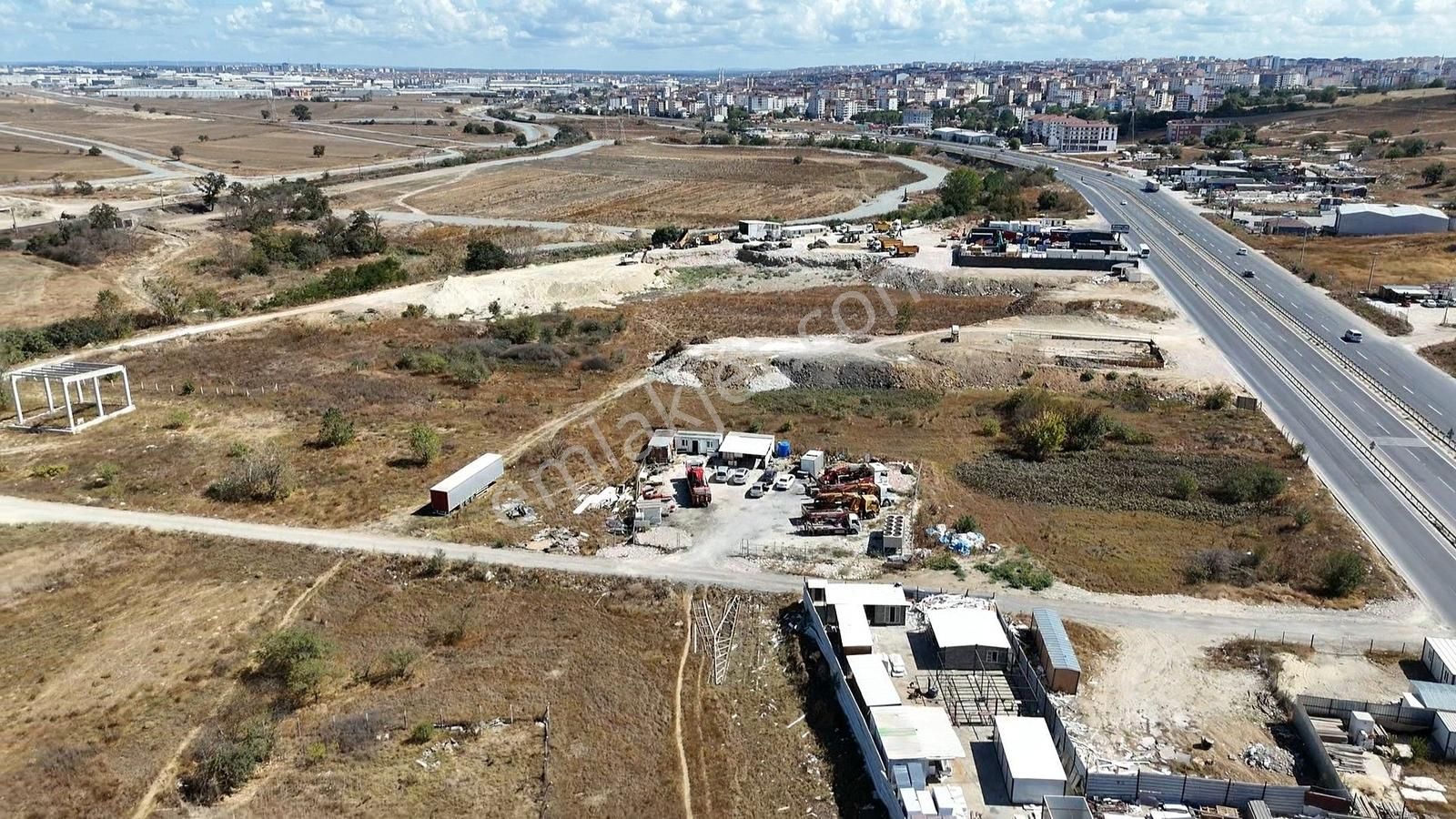 Rüzgar Emlaktan Satılık Sanayi Arsası - Görsel 24