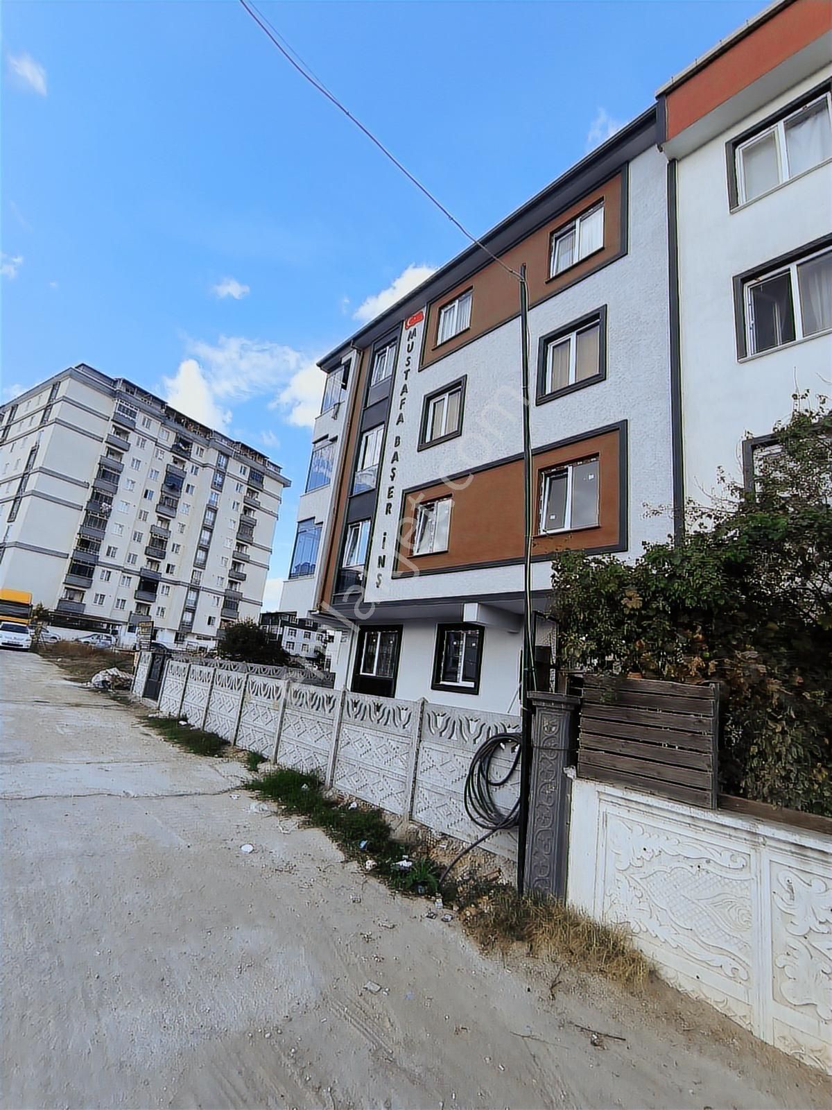 Rüzgar Emlaktan Kapaklı Merkezde Kiralık Dubleks Daire - Görsel 4