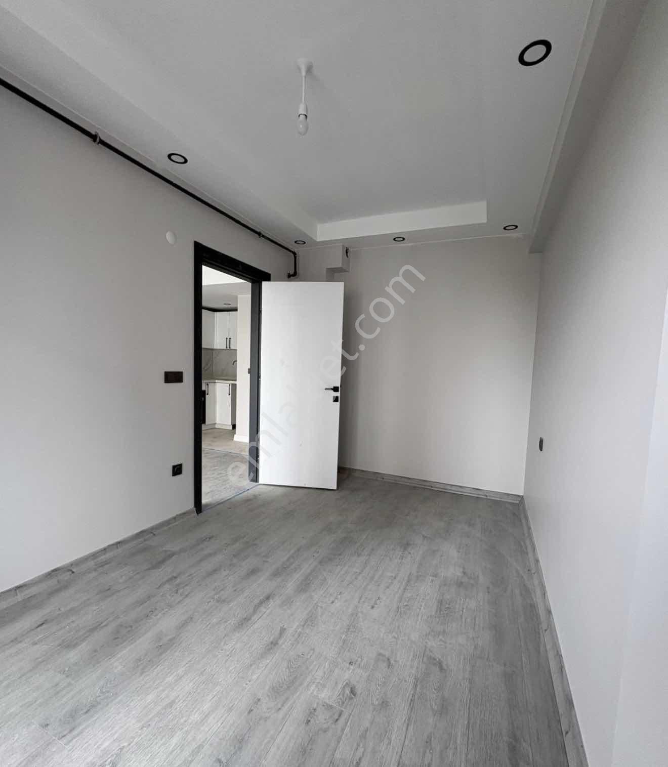 Rüzgar Emlaktan 1+1 Cumhuriyet Mahallesinde Arakat Satılık Daire - Görsel 30