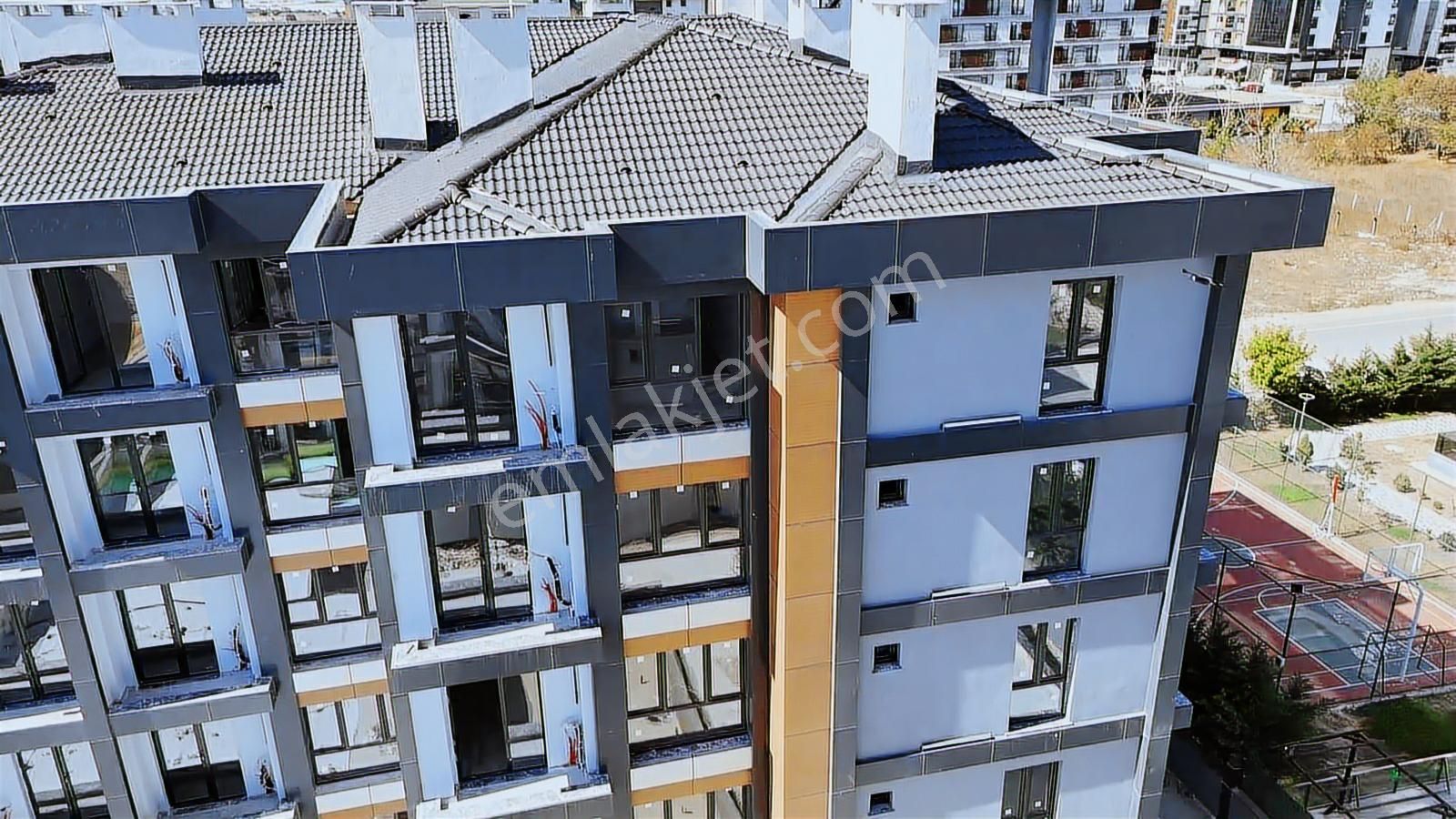 Rüzgar Emlaktan 1+1 Cumhuriyet Mahallesinde Arakat Satılık Daire - Görsel 3