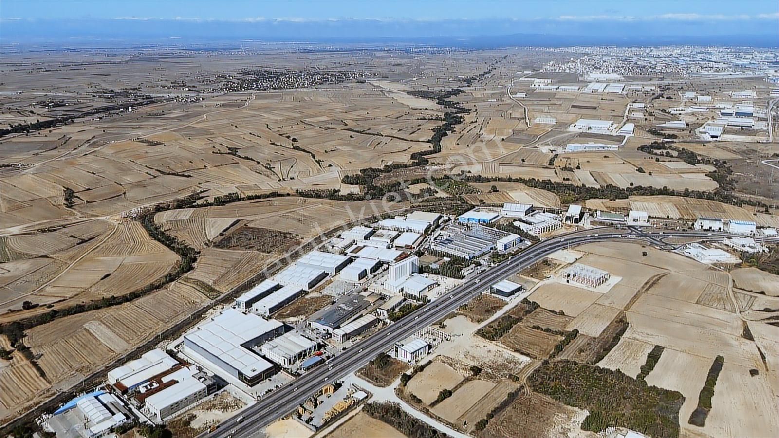 Rüzgar Emlaktan Sanayi Arsaları Depolama İmalat - Görsel 6