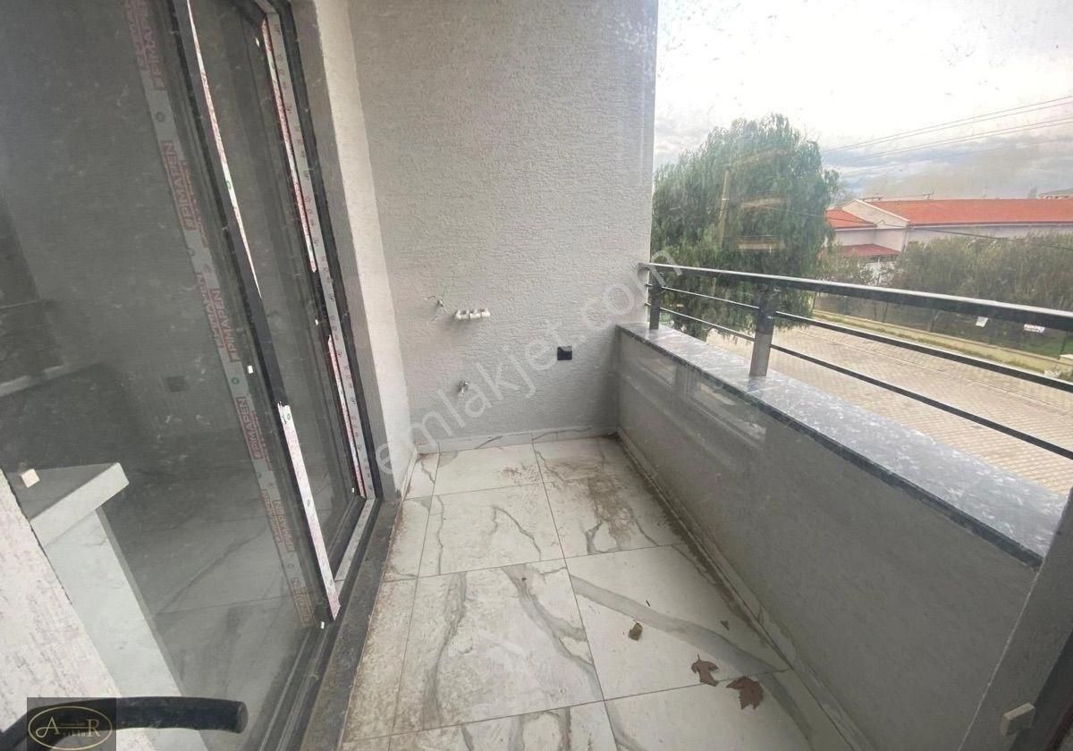 Balıkesir Burhaniye Bahçelievler 2+1 Ayrı Mutfak Satılık Daire - Görsel 4