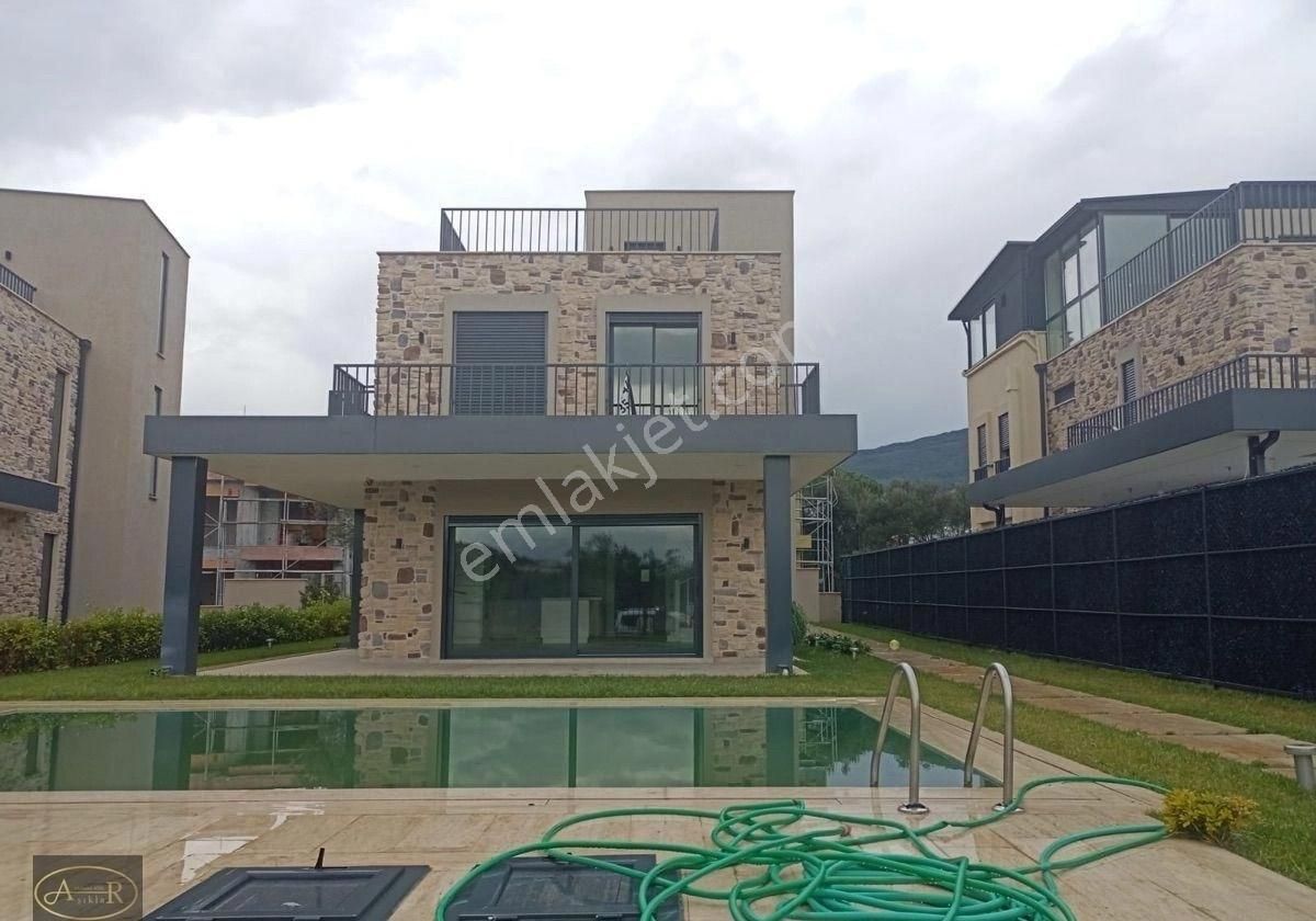 Balıkesir Edremit Güre 480 M2 Arsa İçi Müstakil Havuzlu Satılık Lüks Villa - Görsel 2