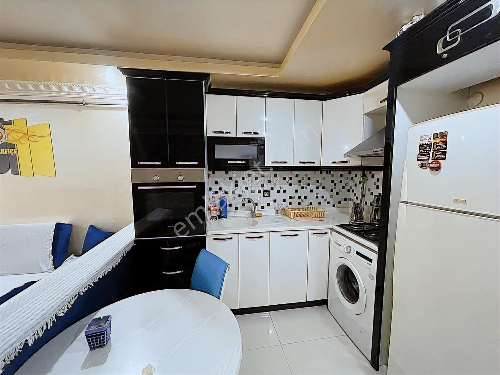 Rüzgar Emlak'tan Eşyalı Merkezi Konum Kiralık Daire