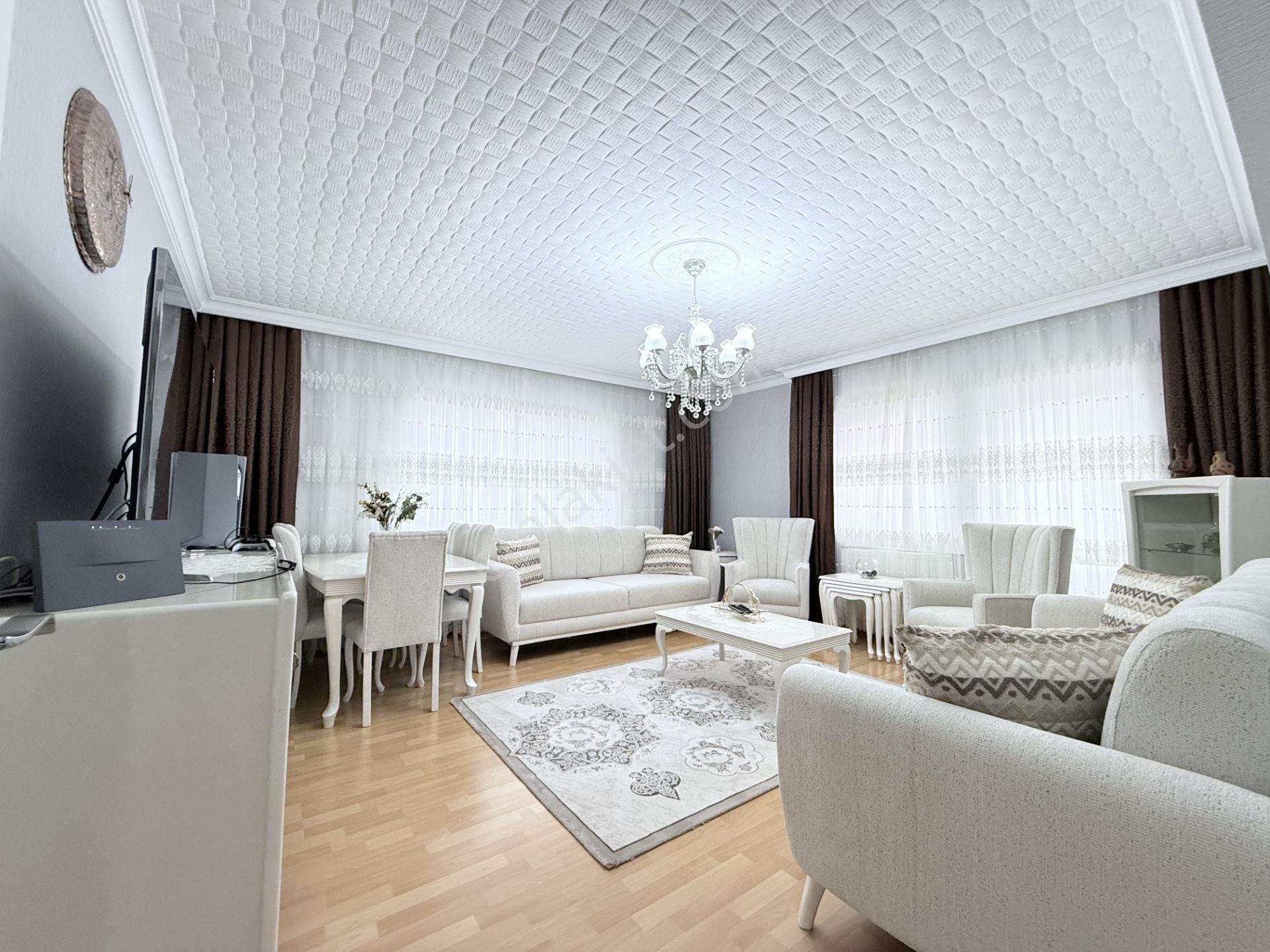 Kalecikemlak'tan İçi Yapılı Masrafsız, 120m² Kilerli, 2 Banyolu 3+1