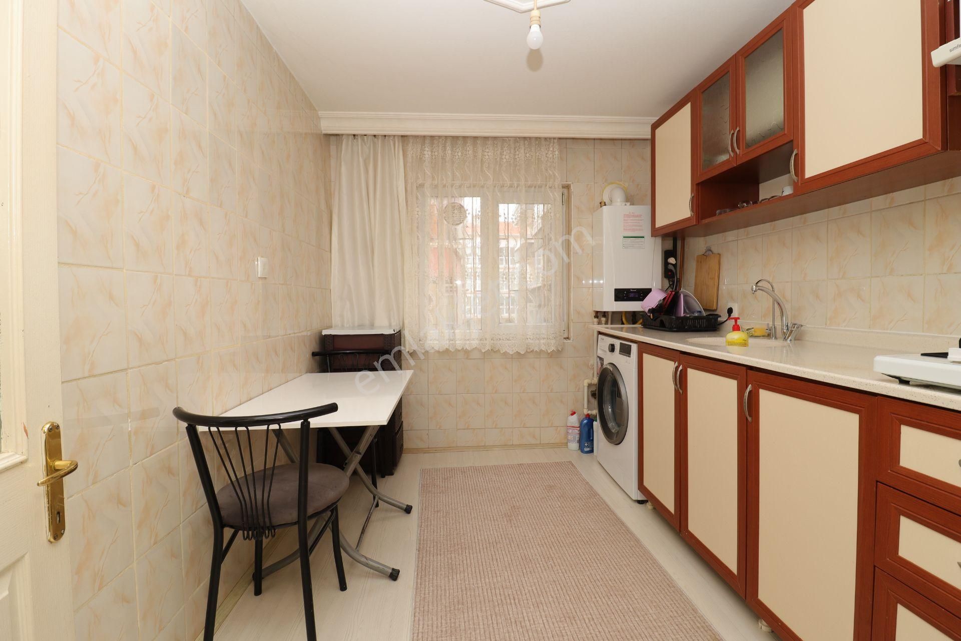 Akif'ten Topçu'da 2,5+1 Ebeveyn Banyolu Batı Cephe Satılık Daire - Görsel 10