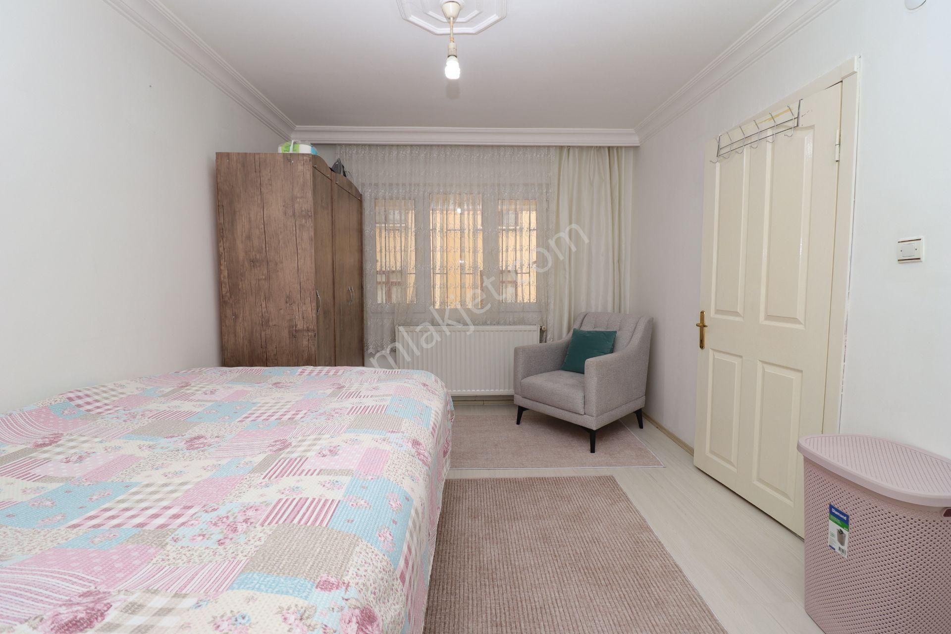 Akif'ten Topçu'da 2,5+1 Ebeveyn Banyolu Batı Cephe Satılık Daire - Görsel 16