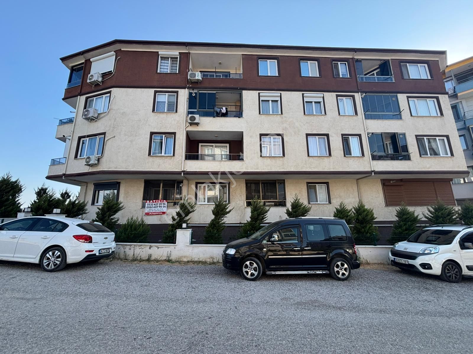 🟠🟠tek Yetkili Alfa'dan Akçay'da Satılık Ön Cephe Kombili Ayrı Mutfak 5 Yaşında 2+1 Daire - Görsel 24