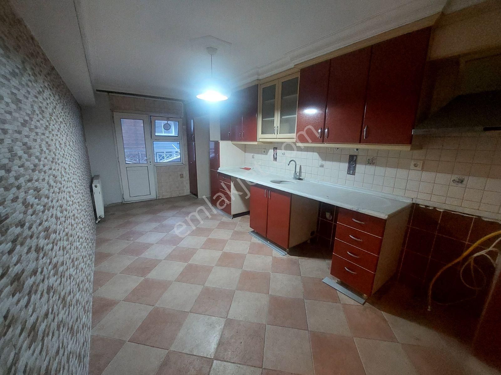 Atıfbey Mah.de Etiler Caddesinde 3+1 Yapılı Satılık Boş Daire - Görsel 8