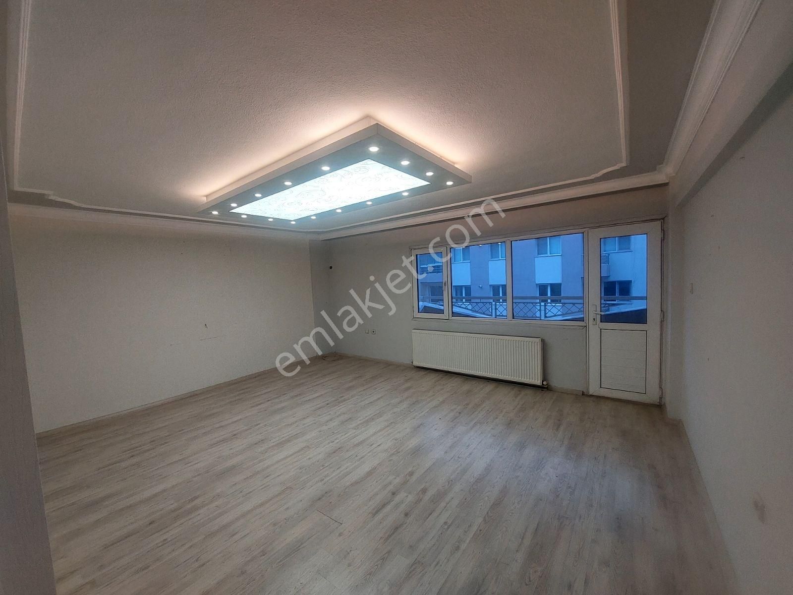 Atıfbey Mah.de Etiler Caddesinde 3+1 Yapılı Satılık Boş Daire