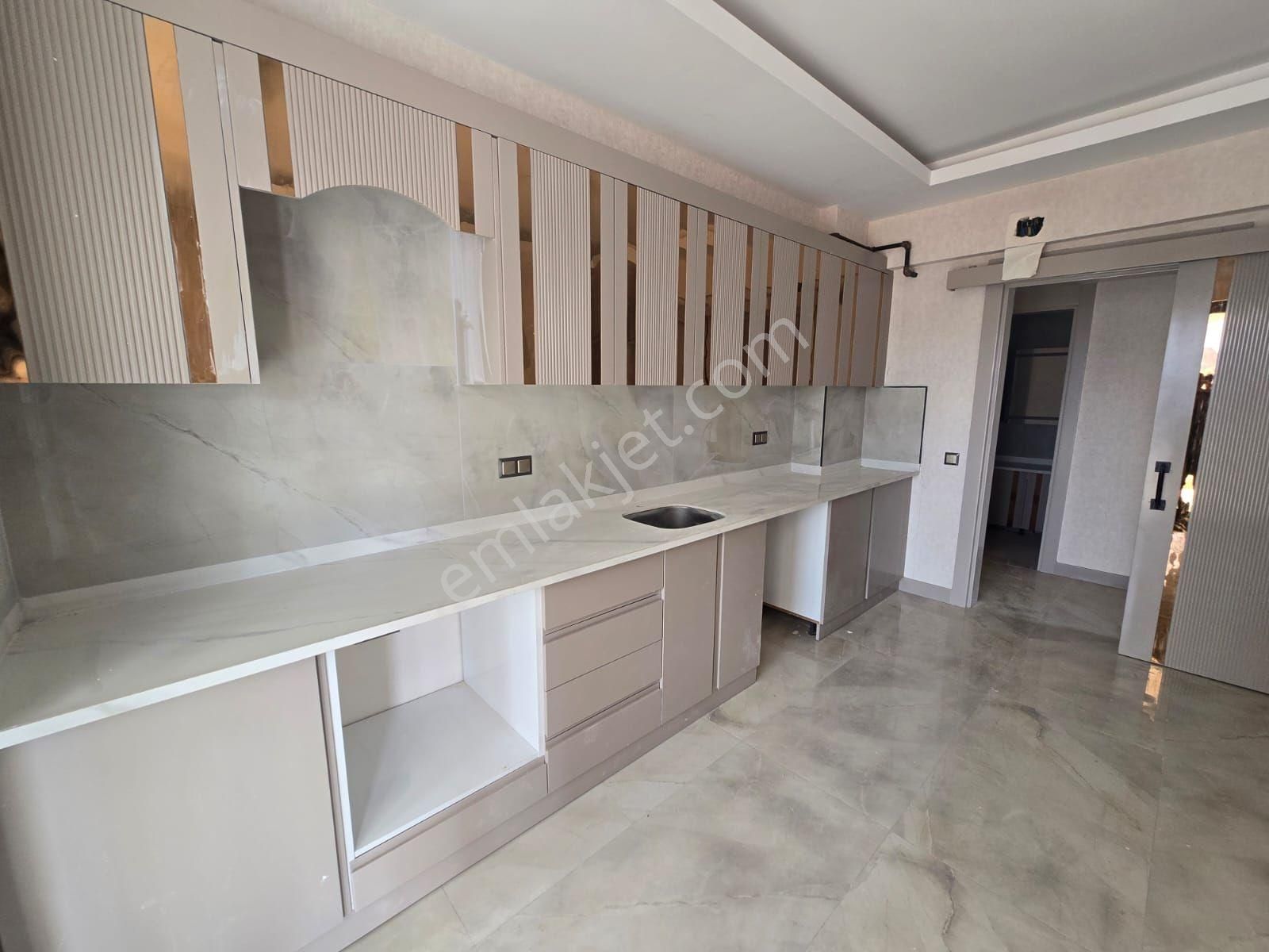 Akçe'den Mükemmel Konumda 1. Sınıf İşçilik Yatırımlık Fırsat