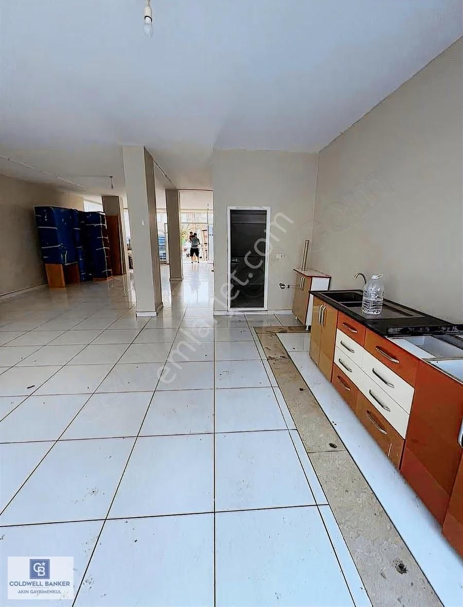 Yenidoğan Merve Mah. Satılık 240 M2 Dükkan - Görsel 4